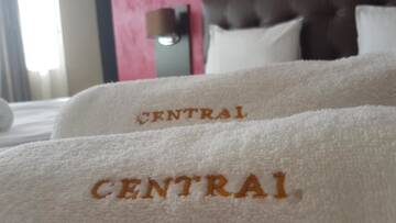 Фото номера Апартаменты с видом на реку Отель Central Guest Rooms г. Асеновград 10