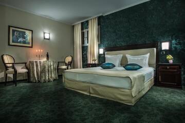 Фото номера Апартаменты с балконом Отель Hotel Sani г. Асеновград 2