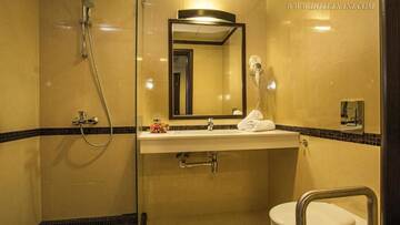 Фото номера Одноместный номер Отель Hotel Sani г. Асеновград 7