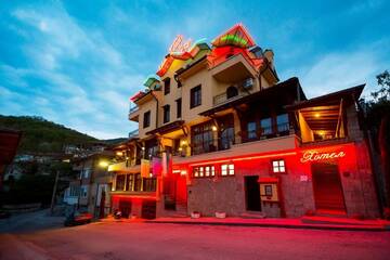 Фотографии Отель Family Hotel Ogi г. Асеновград (Болгария) №3 Фото Отель Family Hotel Ogi г. Асеновград 3